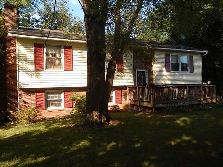 2nd image of 328 Via De Rosa Dr