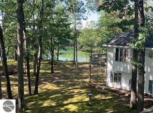 976 Tranquil Point Rd, Traverse City, MI 49696