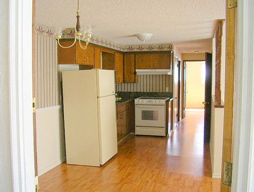2nd image of 3432 Hoyt Ave APT 7