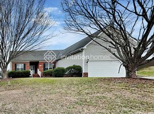 2638 Dallas Dr, Winston Salem, NC 27107