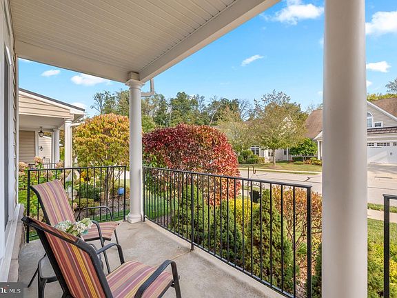 4th image of 1067 Balfour Cir