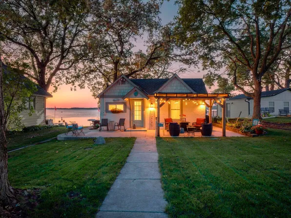 9065 Ingram Ave NW, Annandale, MN 55302