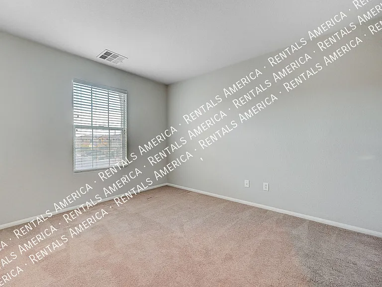 10567 Foggy Glen Ave — Photo 11
