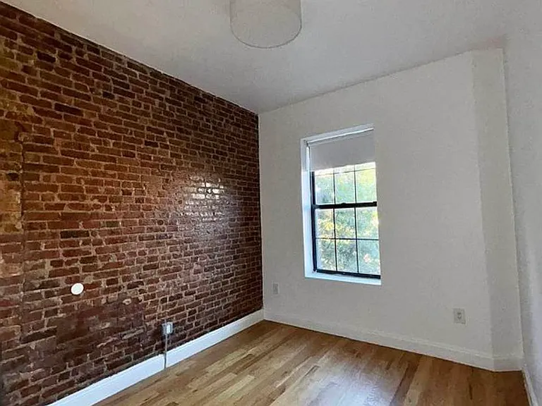 70 Herkimer St #4 — Photo 14