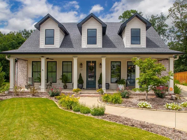 17 Tupelo Ct, Little Rock, AR 72223