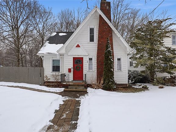 2nd image of 44 Forgham Rd