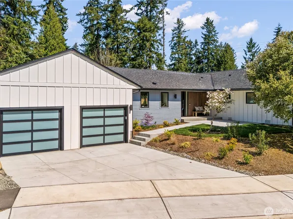 8320 NE 148th Place, Kenmore, WA 98028