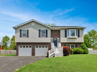 22628 Rue Woods Dr, Lexington Park, MD 20653