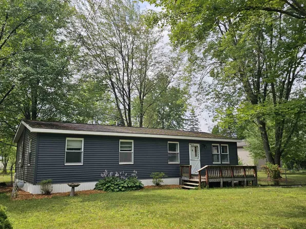 4906 E Walnut St, Beaverton, MI 48612