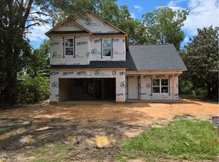 2903 E Brinkley Dr, Spring Lake, NC 28390