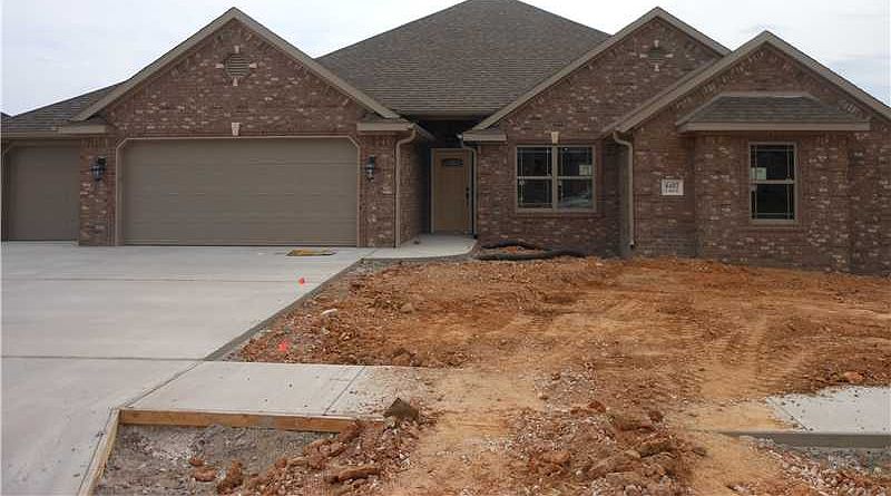 1st image of 4600 W Bayberry Pl