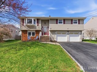 83 Garfield Ave, Colonia, NJ
