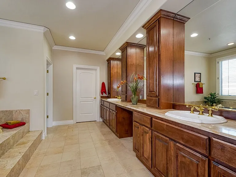 865 Piemonte Dr — Photo 11