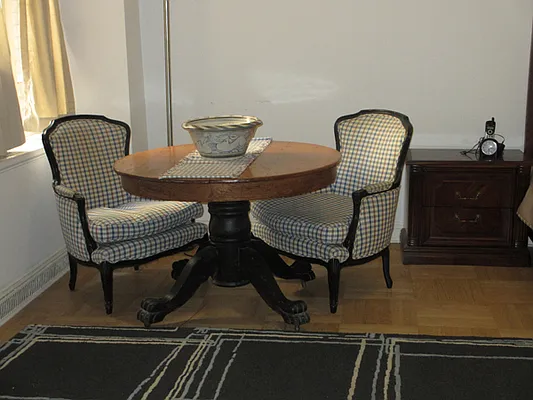 Rented by Brown Harris Stevens | media 39