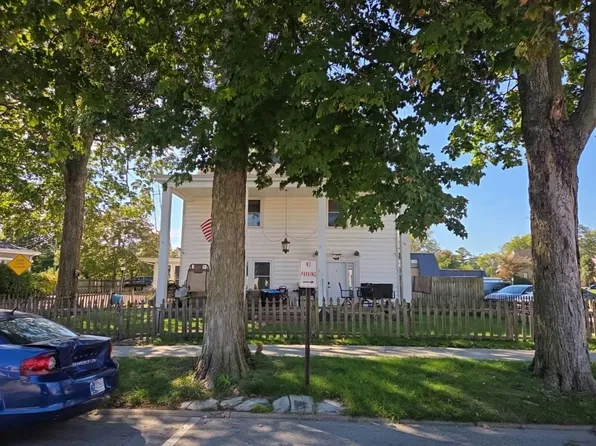 419 N Center St, Plymouth, IN 46563