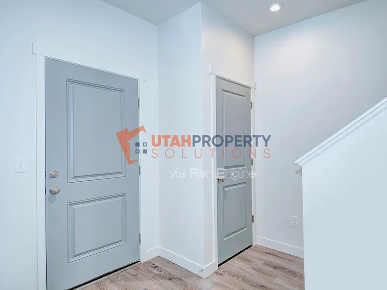 963 W 540 S — Photo 2