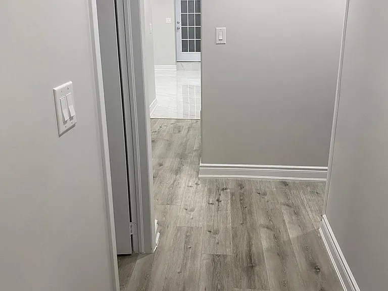 409 Comiskey Cres #BASEMENT — Photo 10