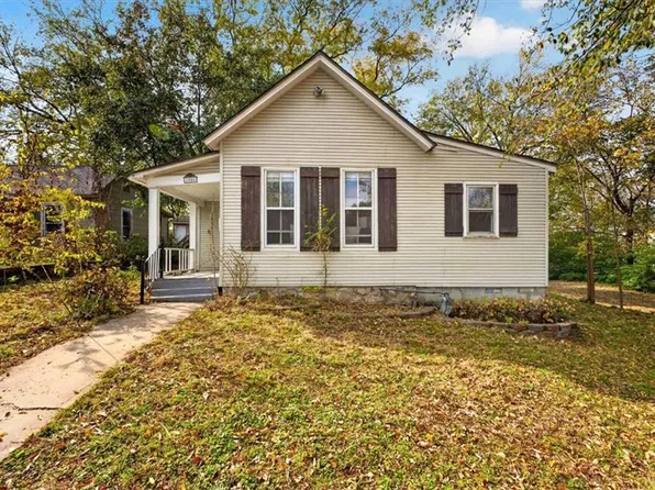 1006 Oakley Ave, Kansas City, MO 64127