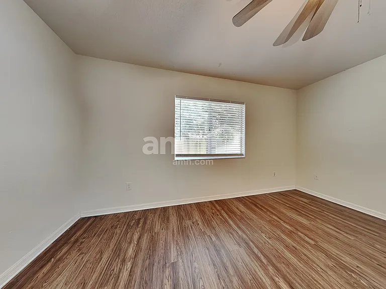 30547 Midtown Ct — Photo 8