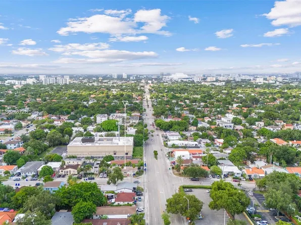 1701 SW 21st St, Miami, FL 33145