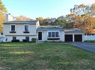 105 Fox Hollow Dr, Lanoka Harbor, NJ 08734