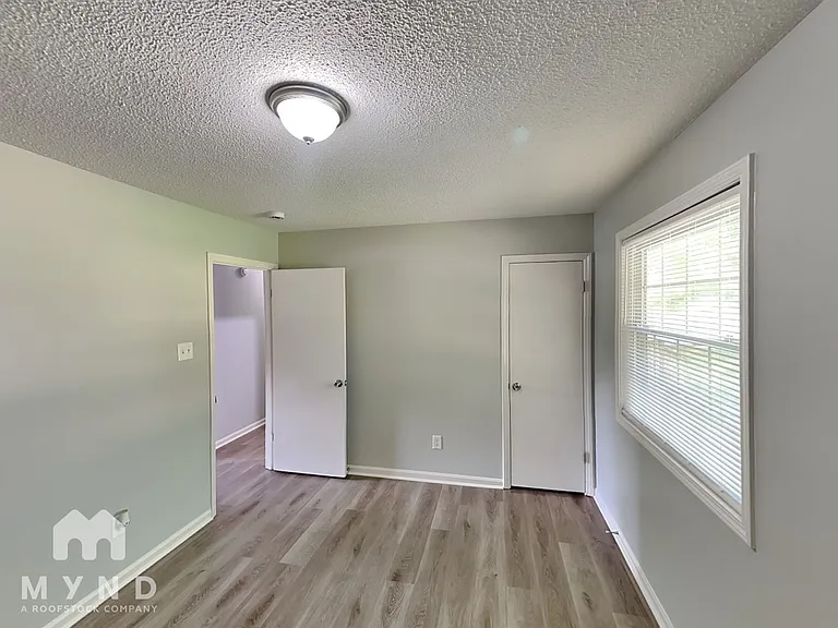 200 Buckskin Dr — Photo 12