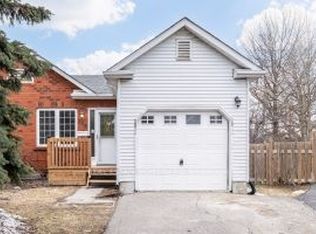388 Pompano Ct, Oshawa, ON L1K 1M9