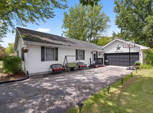 200 Bounty Dr NE, Poplar Grove, IL 61065