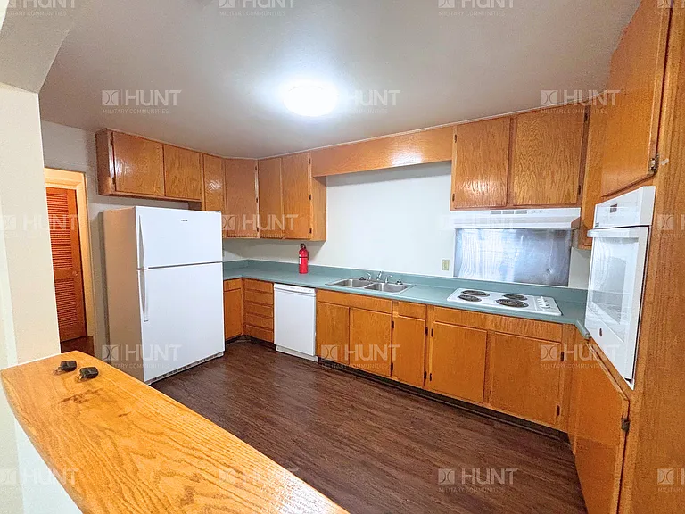 421 Elderberry Dr — Photo 6