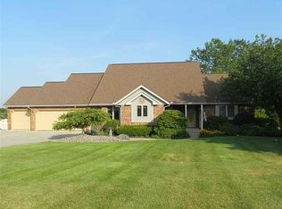 316 Annes Ct, Plainwell, MI 49080