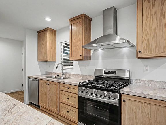 2nd image of 14074 Irishtown Rd #12