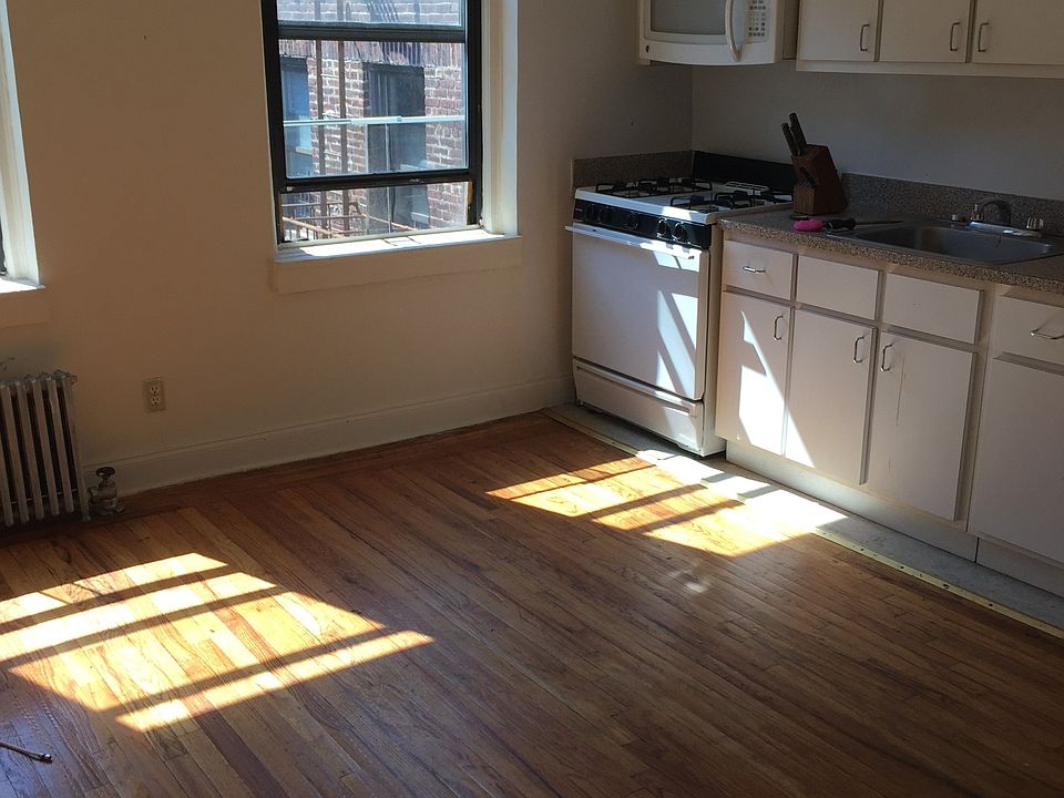 1st image of 4306 47th St