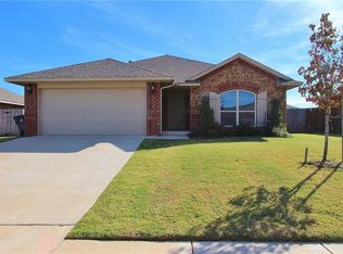 9916 Fairfax Ter, Yukon, OK 73099