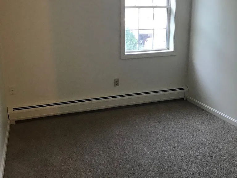 52-54 W Elmhurst Ave — Photo 13