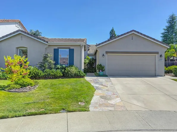 2211 Crystal Lake Ct, Rocklin, CA 95765