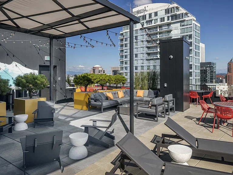 Rooftop Lounge