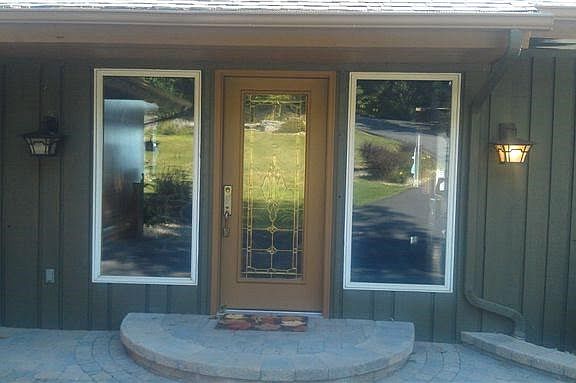 3rd image of 107 Wood Cliff Dr