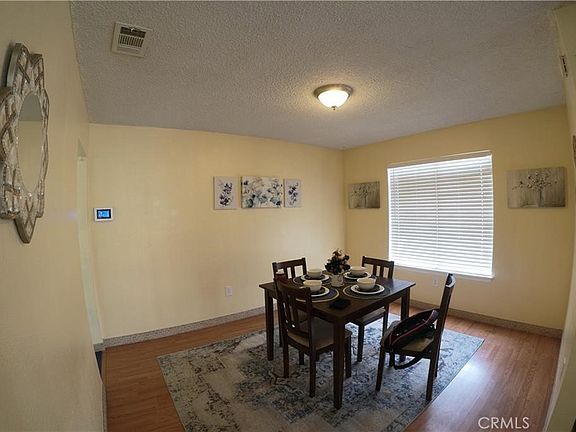 3rd image of 14465 Linden St