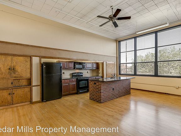 3rd image of 1220 E Kellogg Dr APT 203