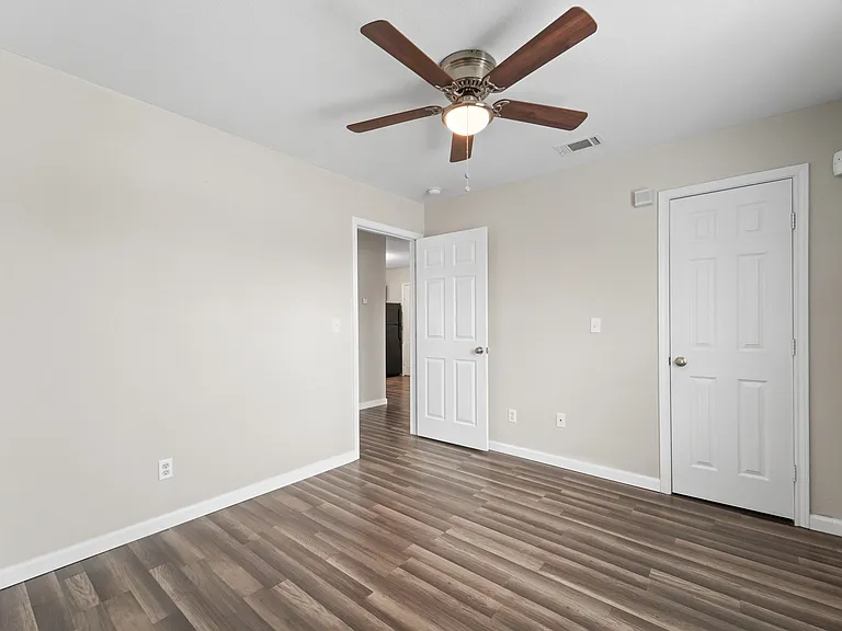 Hollyhock Apartments Phase I — Photo 15