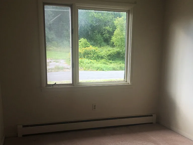 510-542 Hycliff Dr N — Photo 31