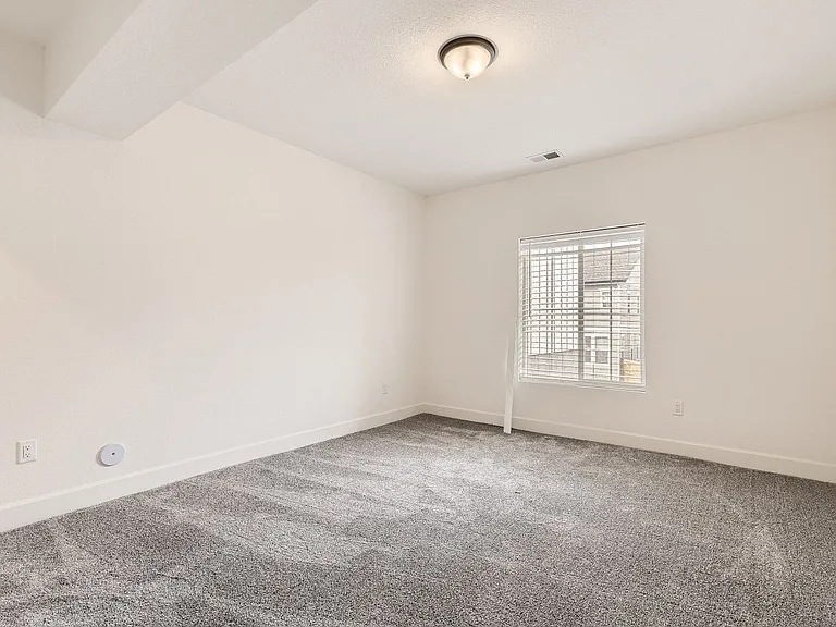 181 Lullaby Ln — Photo 3