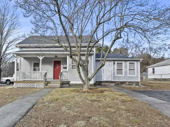 64 Charlton St, Oxford, MA 01540