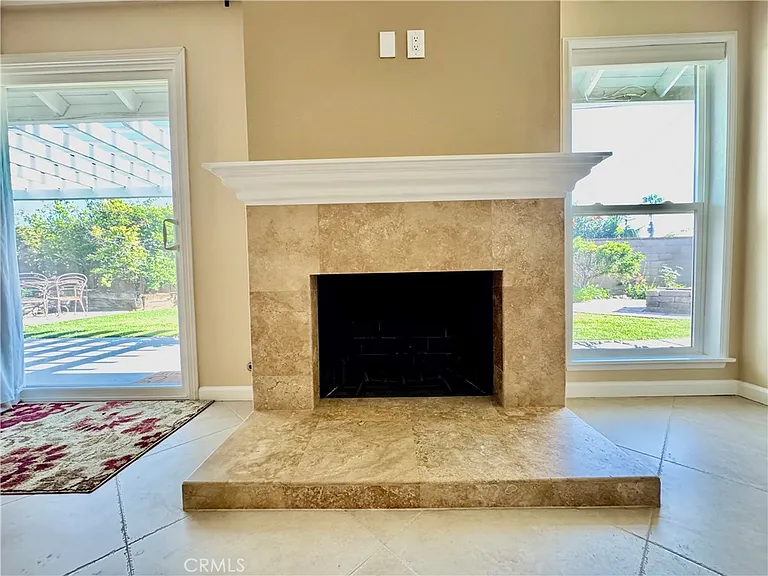 18572 Avolinda Dr — Photo 19