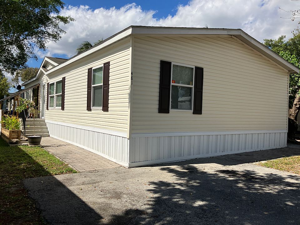 1st image of 481 SW 130th Ter