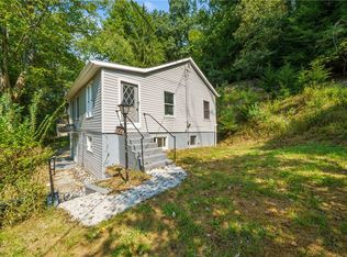 2901 Harts Run Rd, Allison Park, PA 15101