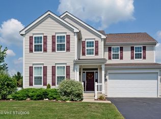 1164 Parkside Dr, Sugar Grove, IL 60554