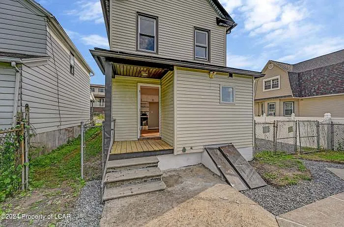 12 Mack St — Photo 12
