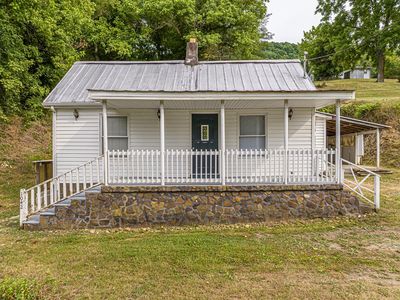1042 E Main St, Saltville, VA, 24370