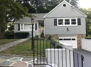 90 Ferncliff Rd, Fairfield, CT 06825